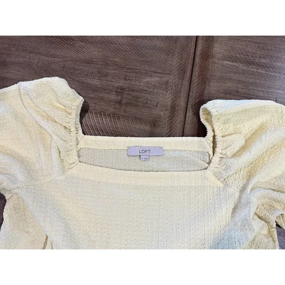 LOFT Women’s Square Neck Tie Front Soft Yellow Blouse Puff Sleeve Top Size M - Picture 7 of 14